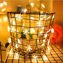 Load image into Gallery viewer, Snowflake Stringers