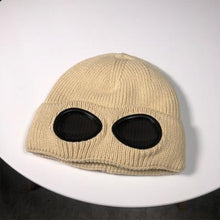 Load image into Gallery viewer, Knitted Hat With Glasses